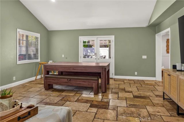 4 Velarde Court, Rancho Santa Margarita, CA 92688