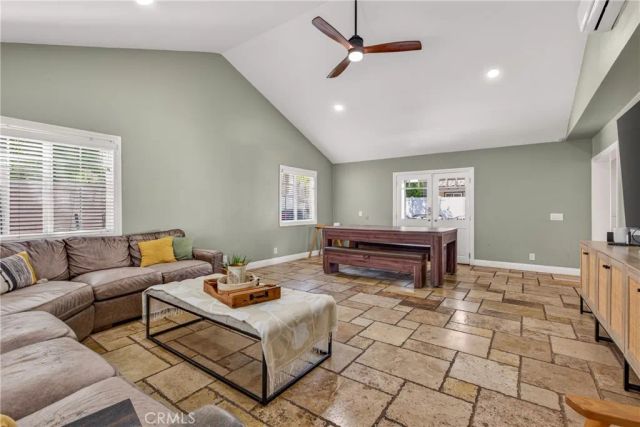 4 Velarde Court, Rancho Santa Margarita, CA 92688