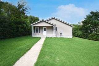 308 E Railroad St, Dickson, TN 37055