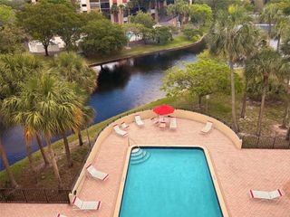 2304 S Cypress Bend Dr 515, Pompano Beach, FL 33069