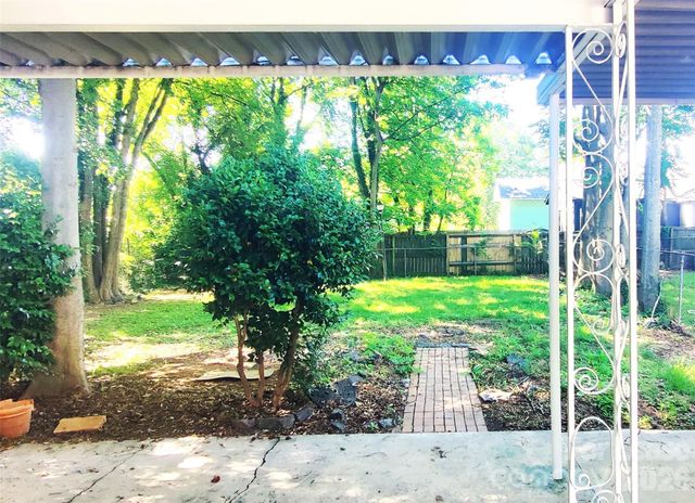 1225 Camp Greene Street, Charlotte, NC 28208