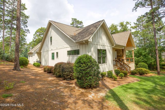 102 Greystones Court, Pinehurst, NC 28374
