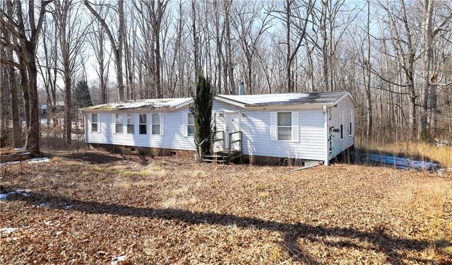 2669 Wagon Trail, Pfafftown, NC 27040