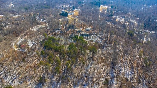 2669 Wagon Trail, Pfafftown, NC 27040