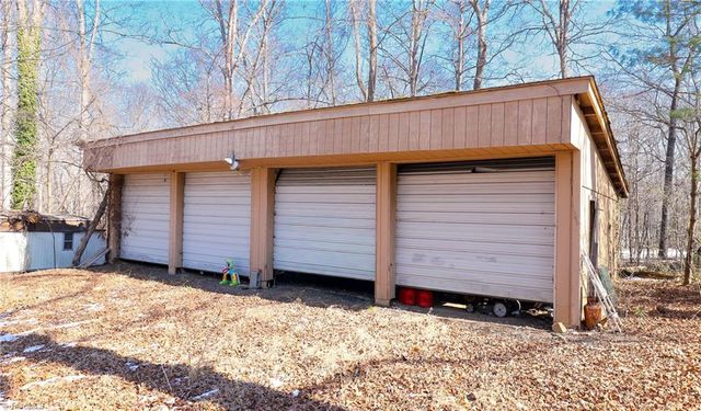 2669 Wagon Trail, Pfafftown, NC 27040