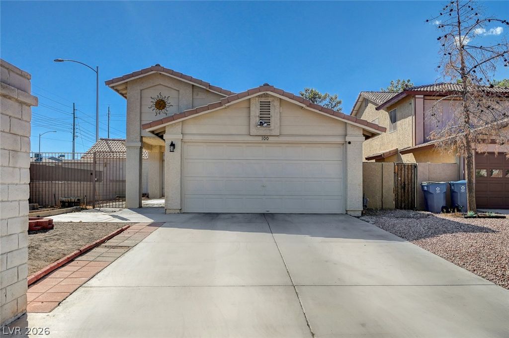 100 Underhill Court, Las Vegas, NV 89145 — photo 2