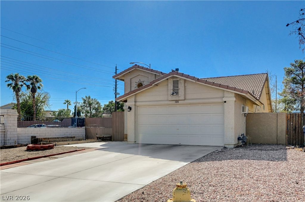 100 Underhill Court, Las Vegas, NV 89145 — photo 3
