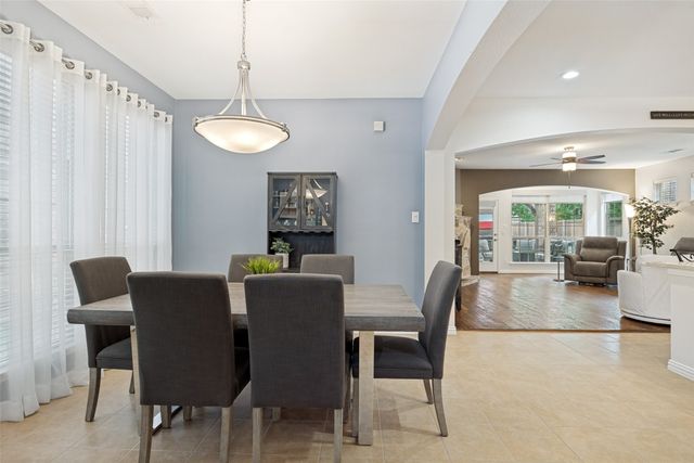 3509 Bans Crown Boulevard, Lewisville, TX 75056