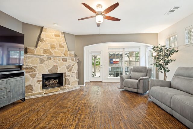 3509 Bans Crown Boulevard, Lewisville, TX 75056