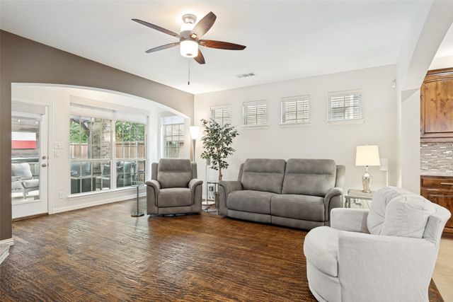 3509 Bans Crown Boulevard, Lewisville, TX 75056