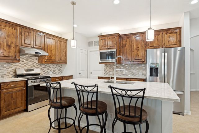 3509 Bans Crown Boulevard, Lewisville, TX 75056