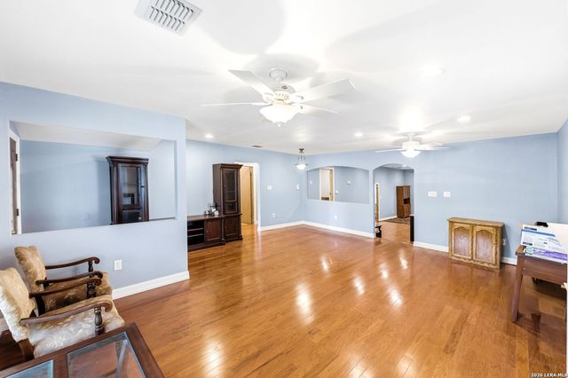 1410 Santa Anna, San Antonio, TX 78201