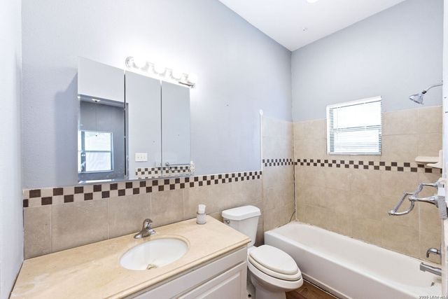 1410 Santa Anna, San Antonio, TX 78201