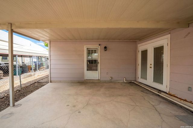 1410 Santa Anna, San Antonio, TX 78201