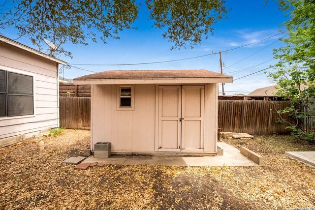 1410 Santa Anna, San Antonio, TX 78201