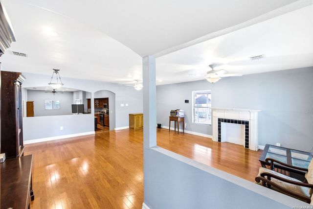 1410 Santa Anna, San Antonio, TX 78201