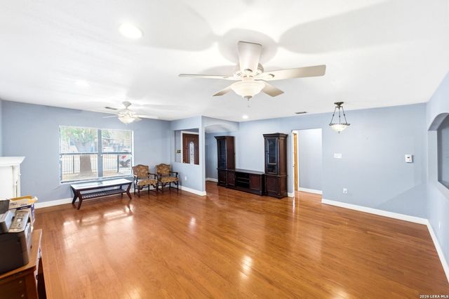 1410 Santa Anna, San Antonio, TX 78201