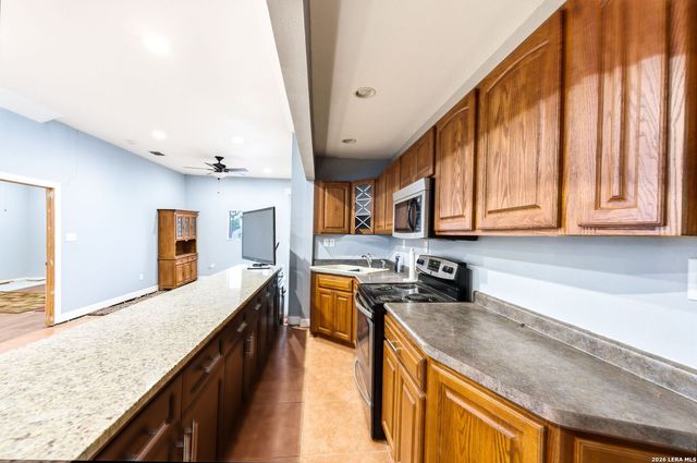 1410 Santa Anna, San Antonio, TX 78201