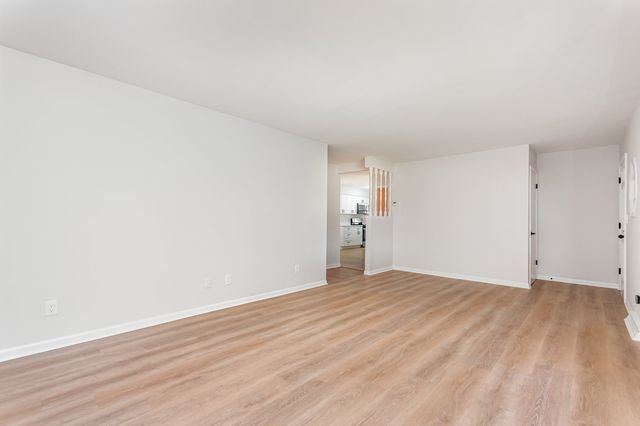 2758 Lancaster Drive, Joliet, IL 60433
