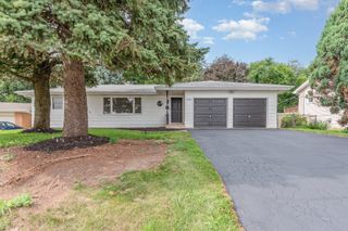2758 Lancaster Drive, Joliet, IL 60433