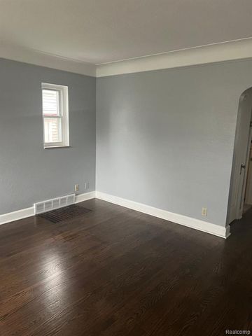 23812 Buckingham Street, Dearborn, MI 48128