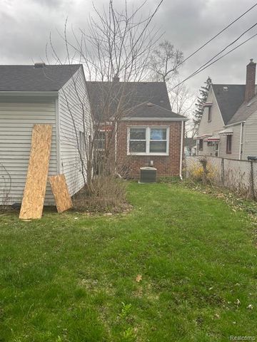 23812 Buckingham Street, Dearborn, MI 48128