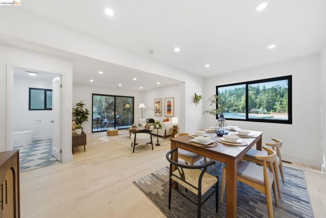 6334 Doran Dr, Oakland, CA 94611