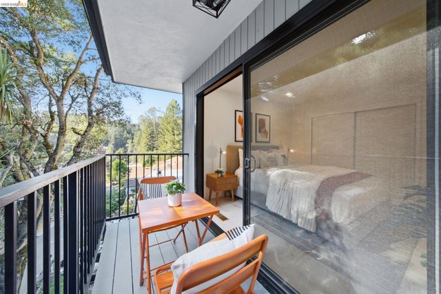 6334 Doran Dr, Oakland, CA 94611
