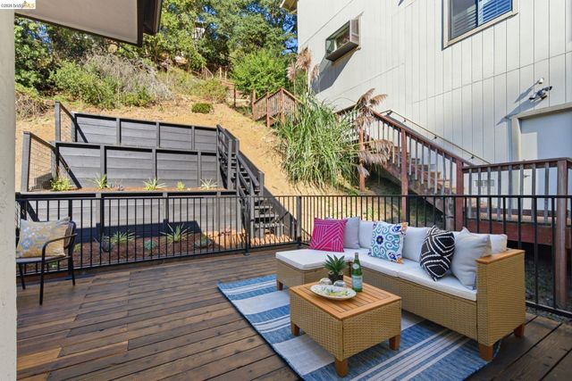 6334 Doran Dr, Oakland, CA 94611