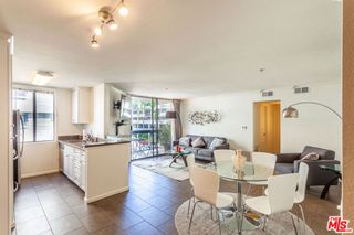 7320 Hawthorn Avenue 213, Los Angeles, CA 90046