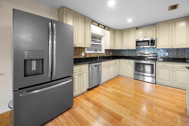 9 NW Sherwood Road, Fort Walton Beach, FL 32547