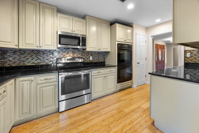 9 NW Sherwood Road, Fort Walton Beach, FL 32547