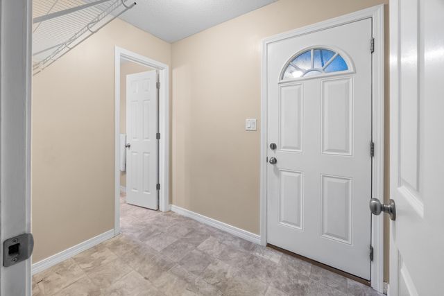 9 NW Sherwood Road, Fort Walton Beach, FL 32547