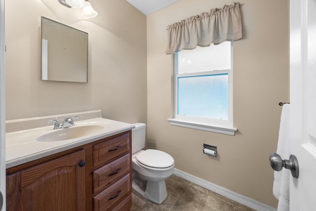 9 NW Sherwood Road, Fort Walton Beach, FL 32547