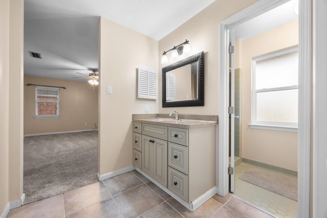 9 NW Sherwood Road, Fort Walton Beach, FL 32547