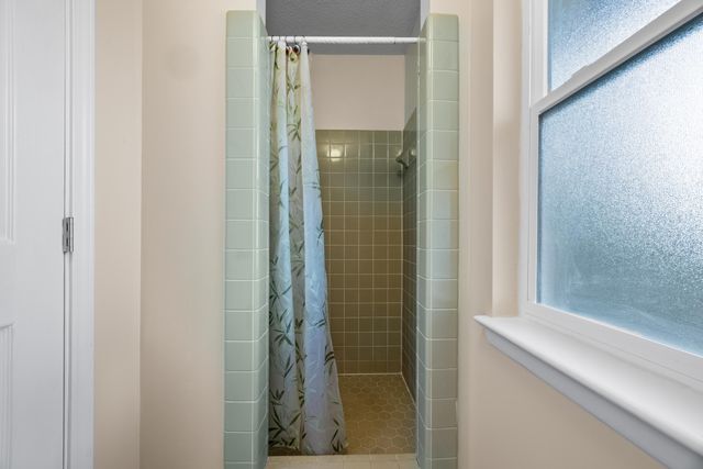 9 NW Sherwood Road, Fort Walton Beach, FL 32547