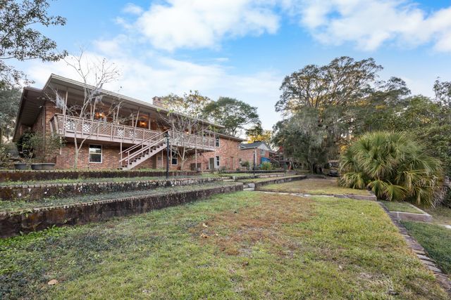 9 NW Sherwood Road, Fort Walton Beach, FL 32547