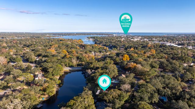 9 NW Sherwood Road, Fort Walton Beach, FL 32547