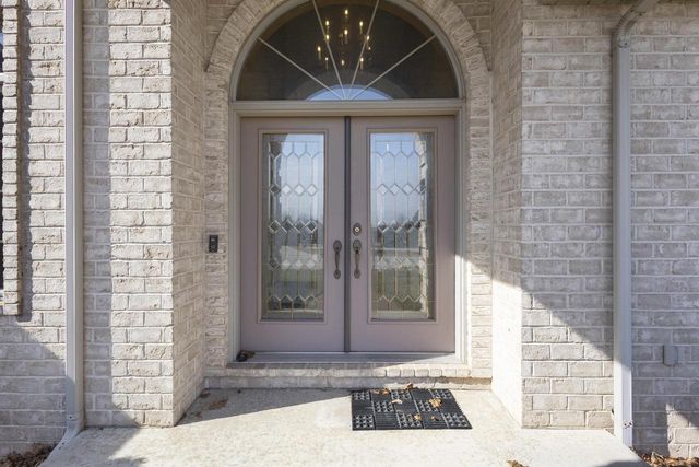 910 KINGS POINT COURT, Hobart, WI 54155