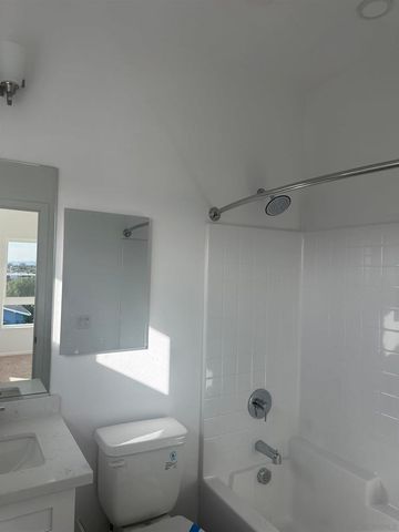 4952 Ocean View Blvd, San Diego, CA 92113