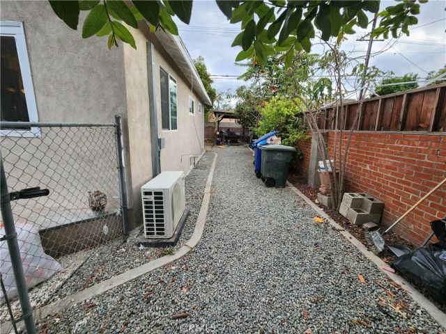 4212 E 58th, Maywood, CA 90270