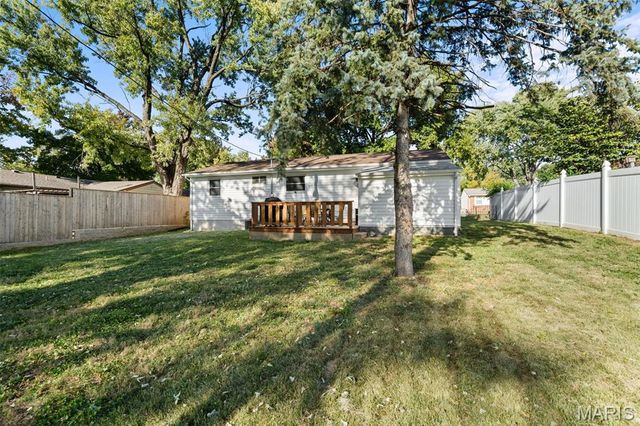 3307 Fleet Lane, St Charles, MO 63301