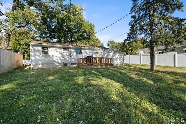 3307 Fleet Lane, St Charles, MO 63301
