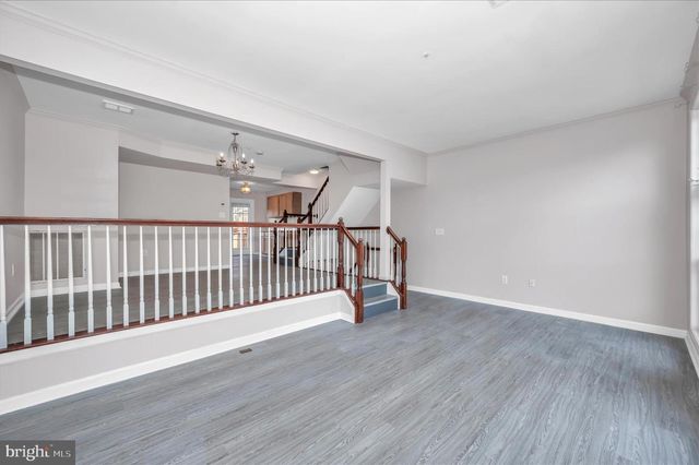 1261 LINDSAY LN, Hagerstown, MD 21742