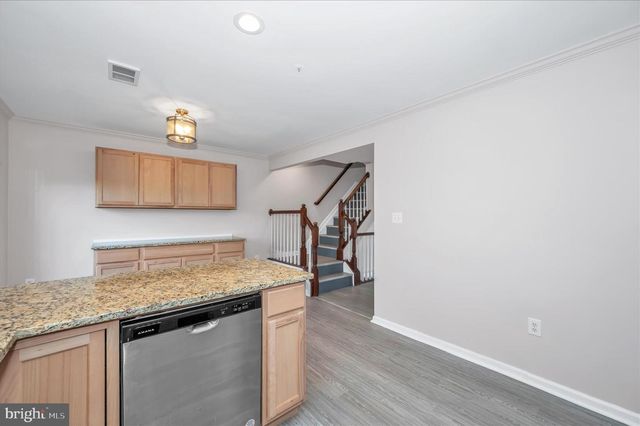 1261 LINDSAY LN, Hagerstown, MD 21742