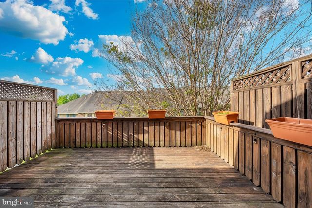 1261 LINDSAY LN, Hagerstown, MD 21742