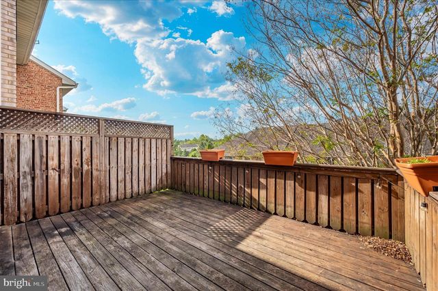 1261 LINDSAY LN, Hagerstown, MD 21742