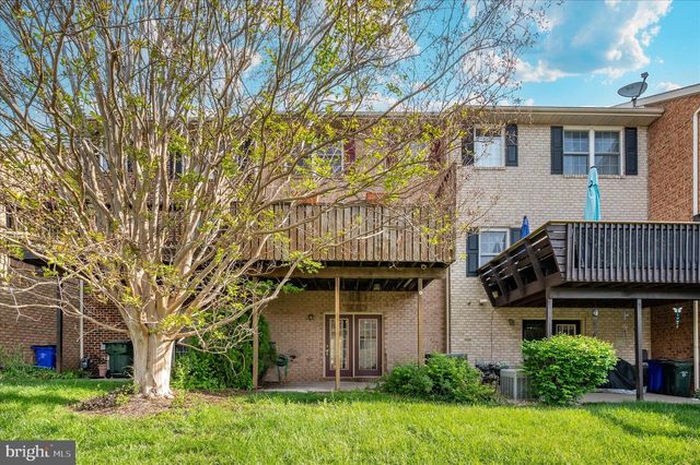 1261 LINDSAY LN, Hagerstown, MD 21742
