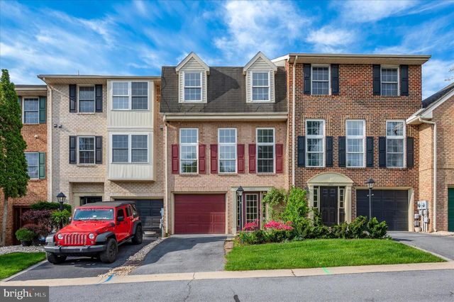 1261 LINDSAY LN, Hagerstown, MD 21742