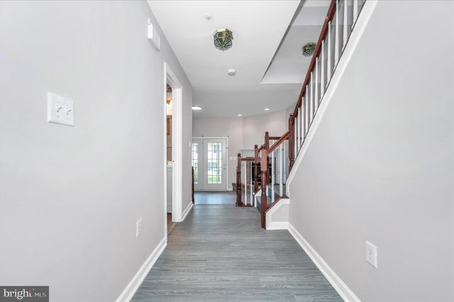 1261 LINDSAY LN, Hagerstown, MD 21742